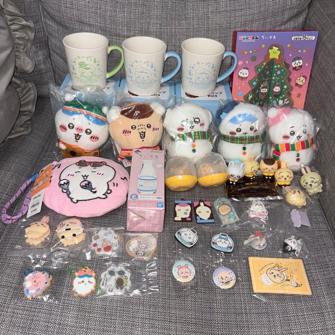 ちいかわ　まとめ　一番くじ　ガチャガチャ　くら寿司　ココス　缶バッジ　キーホルダ