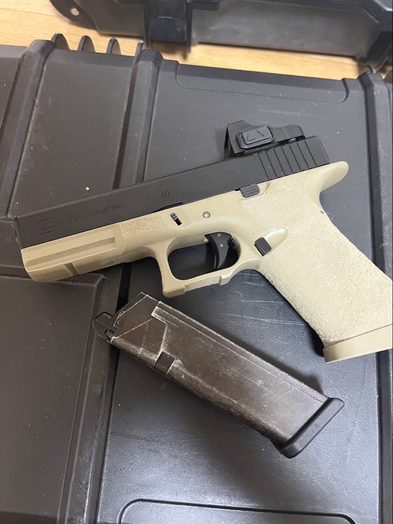 東京マルイ　グロック22 カスタム品　MRS1ドットサイト付き