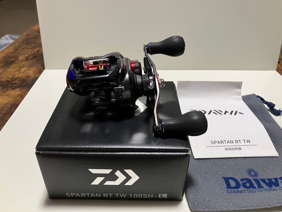 ダイワ　スパルタンＲＴ　レッドチューン　ＴＷ１００ＳＨＬ　②