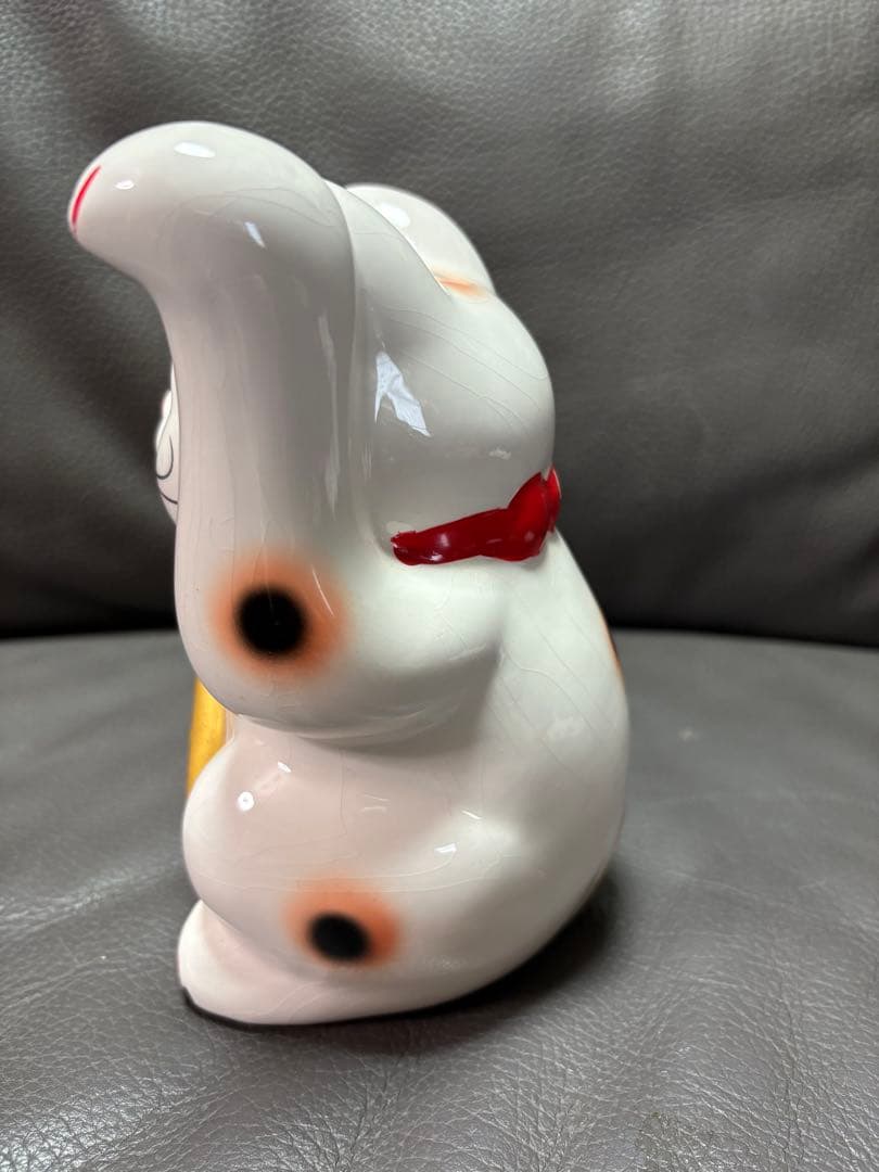 白い招き猫　置物