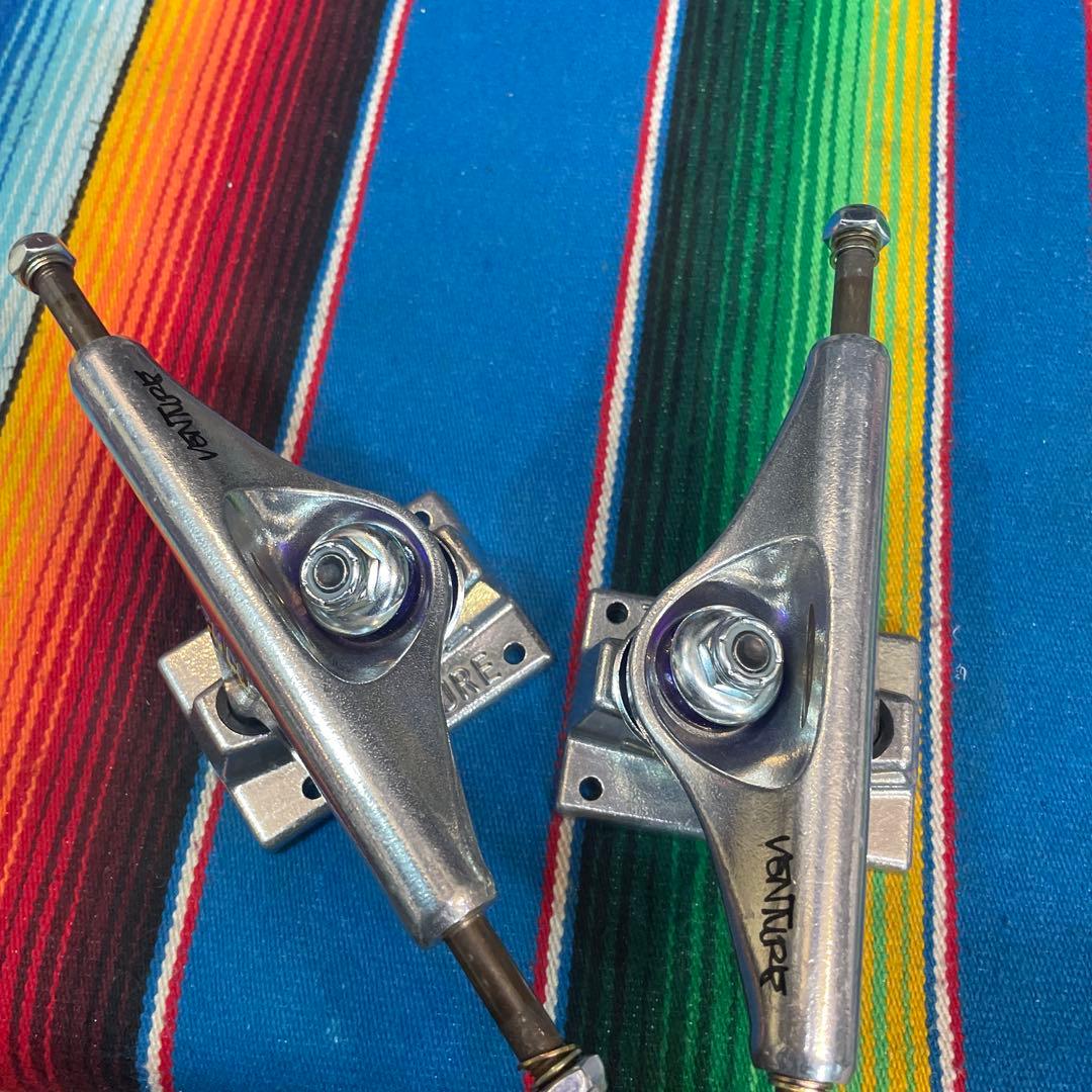 ベンチャー　venture スケートトラック　5.2HI スタンダード