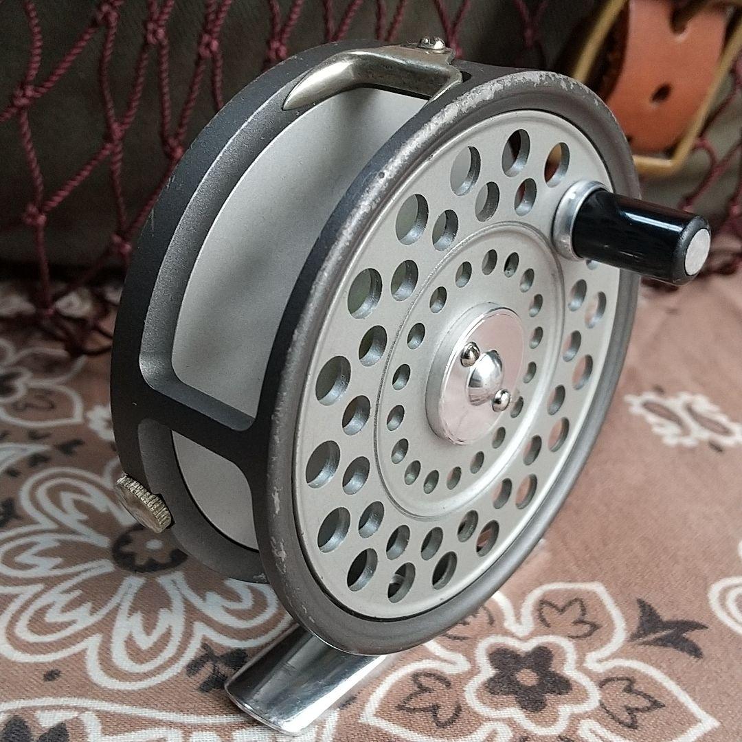 「HARDY 」 \" the featherweight \"　 FLYREEL