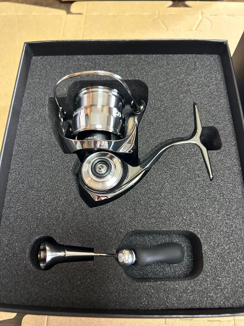 【新品未使用】ダイワ 22イグジストSF2000SS-P EXIST