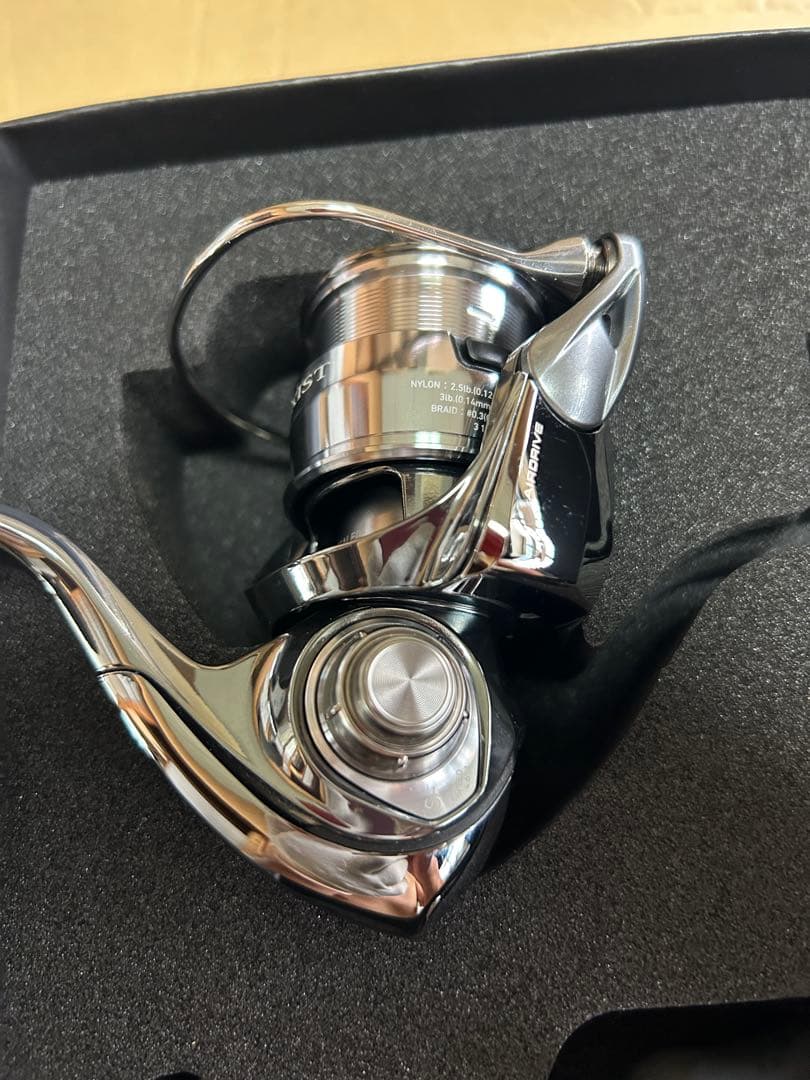 【新品未使用】ダイワ 22イグジストSF2000SS-P EXIST