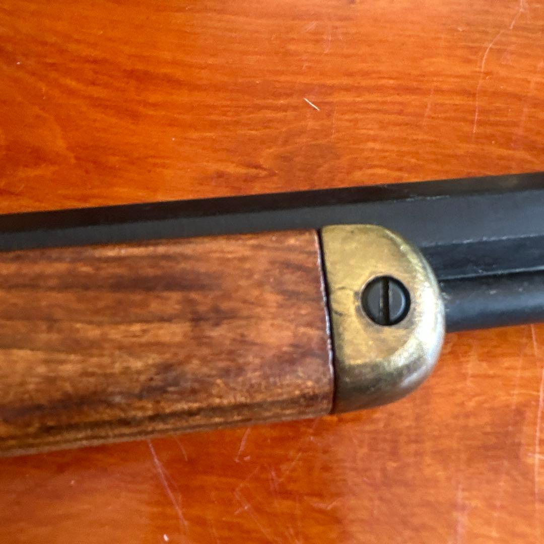 【遺品整理】モデルガン レプリカ銃 木製モデルガン ブラウン 彫刻デザイン