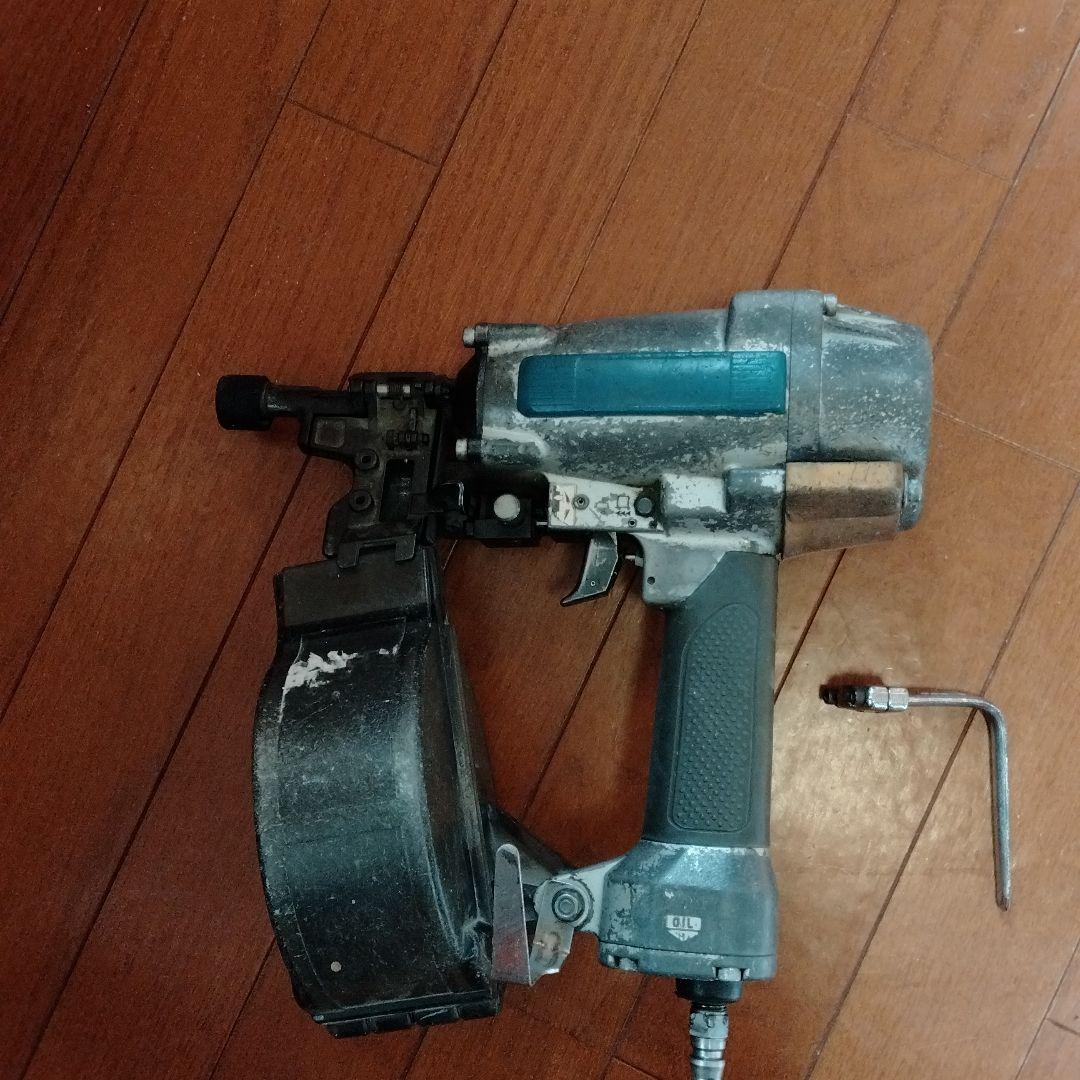 マキタ　サイディング釘打機