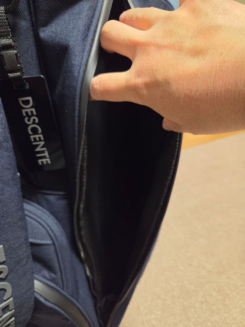 新品未使用 デサント DESCENTEネイビー キャディバッグ DQBXJJ10