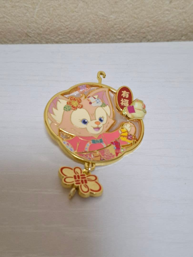 香港ディズニー ダッフィー&フレンズ 旧正月・春節 ピンバッジ 4個セット