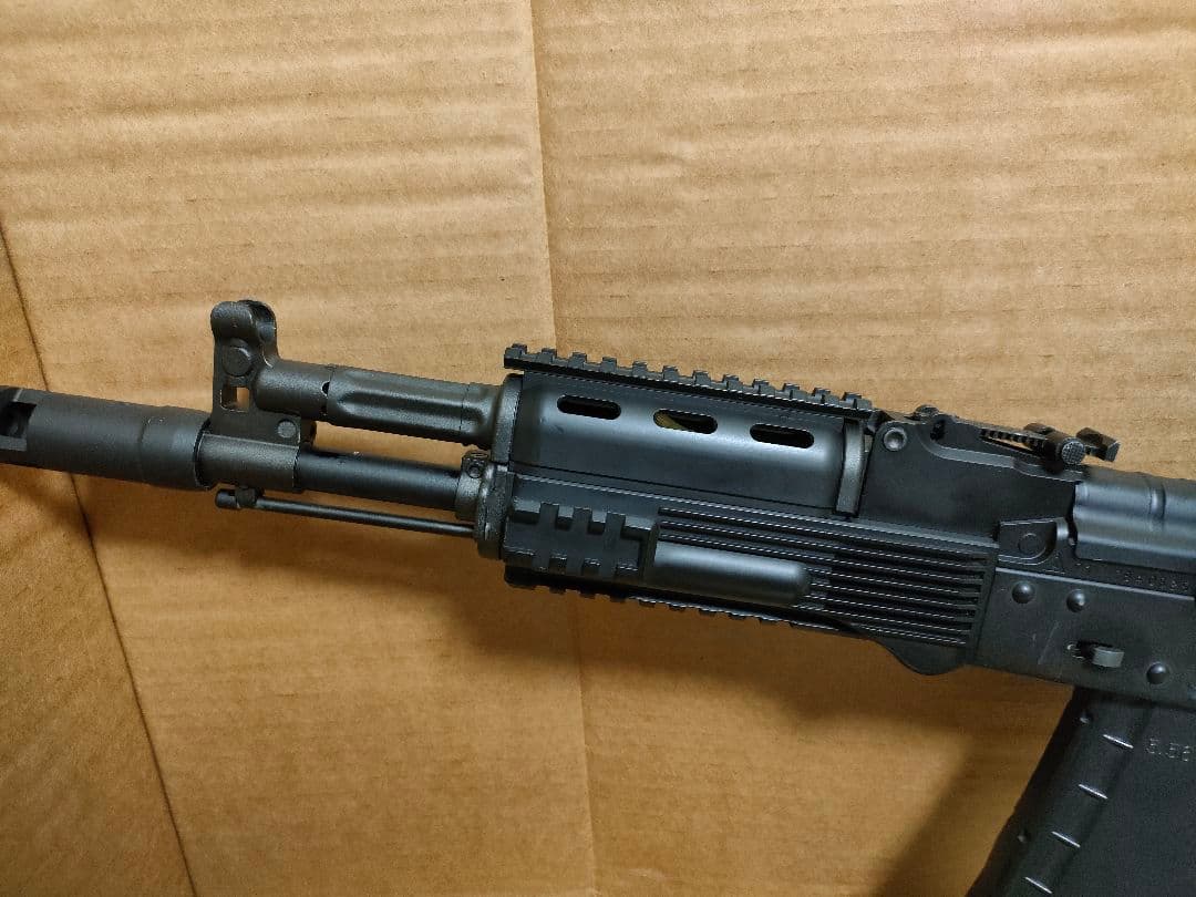 ぱ*こ様 東京マルイ　次世代電動ガン　AK74