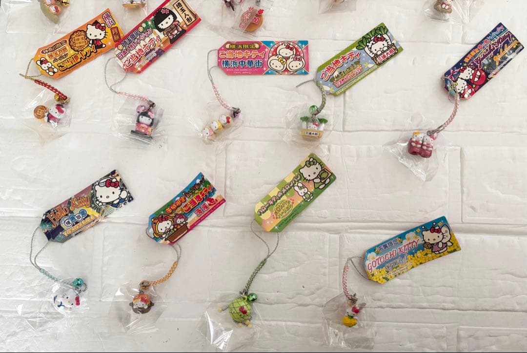 ハローキティ ご当地キティストラップ 19個セット（バラ売り不可）