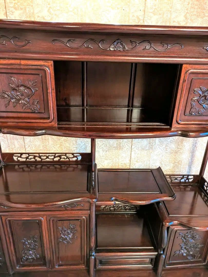 木製彫刻装飾収納棚　茶箪笥　飾り棚