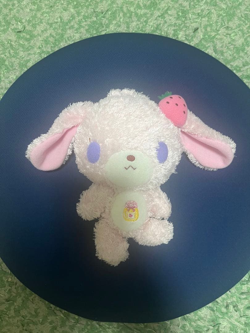 サンリオ シュガーバニーズ ぬいぐるみ　ストロベリーうさ 刺繍