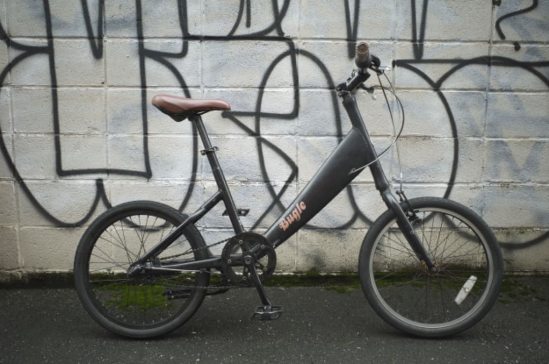 【福岡市現地引取限定】センタースタンド付き！内装３段ミニベロ