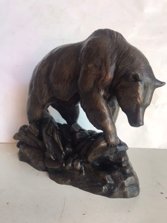 熊置物真鍮製，工藝美術品，高18.5cm，重4500克。