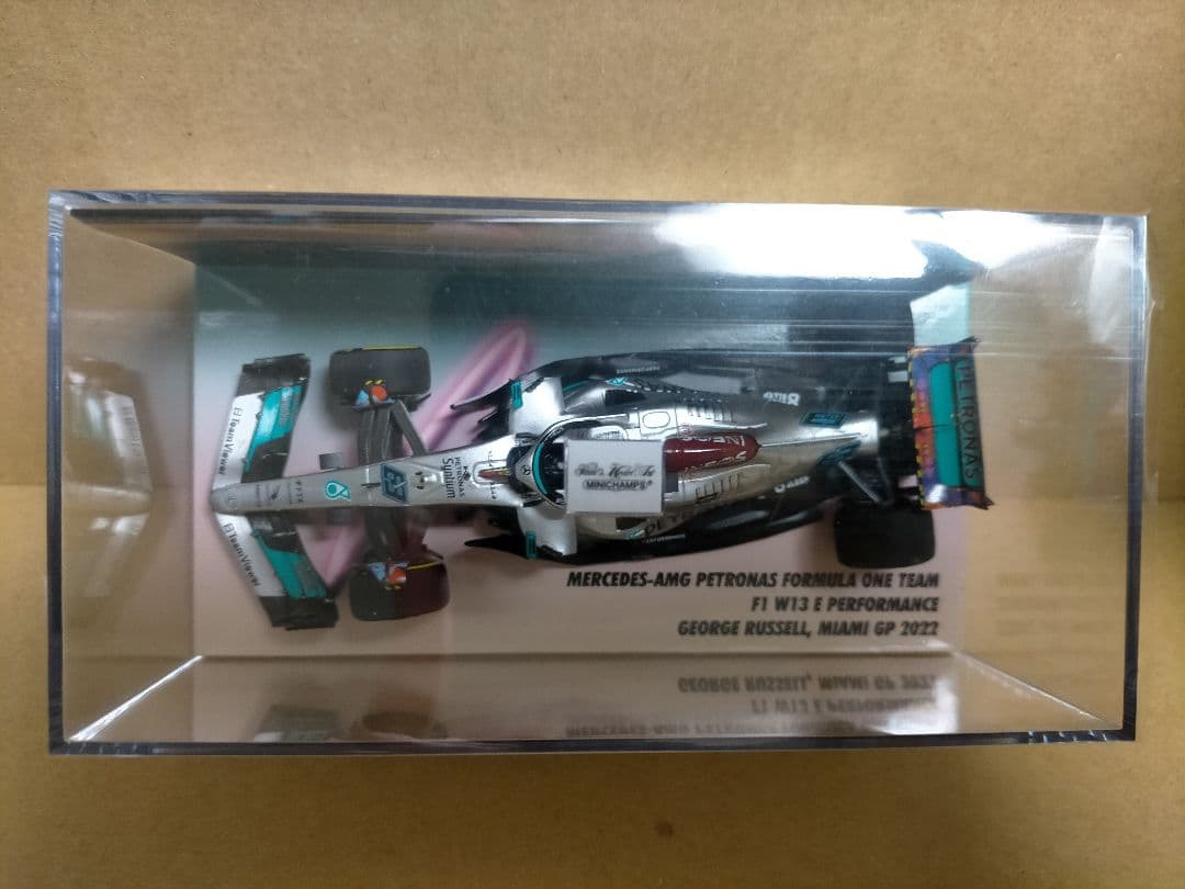 PMA 1/43 メルセデス F1 W13 ラッセル 2022 マイアミ