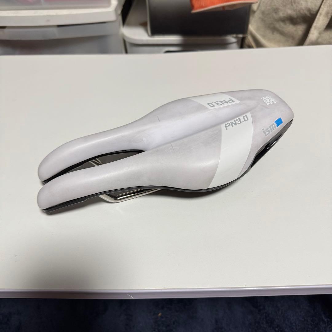 ISM PN3.0 サドル ホワイト