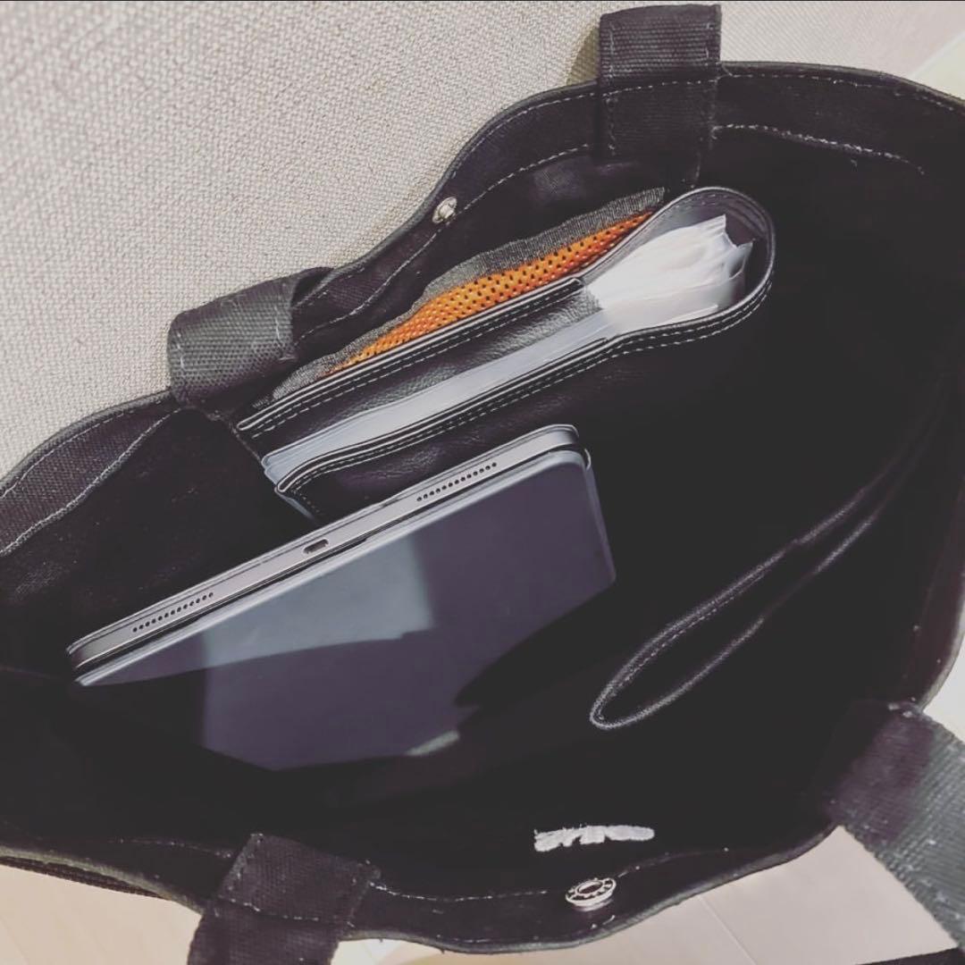 SNAKEDLOWS ショルダーバッグ