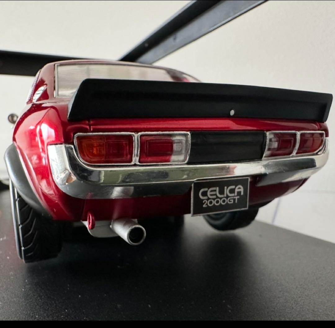 IXSOセリカ ミニカー 赤色 リアウイング付き1/18