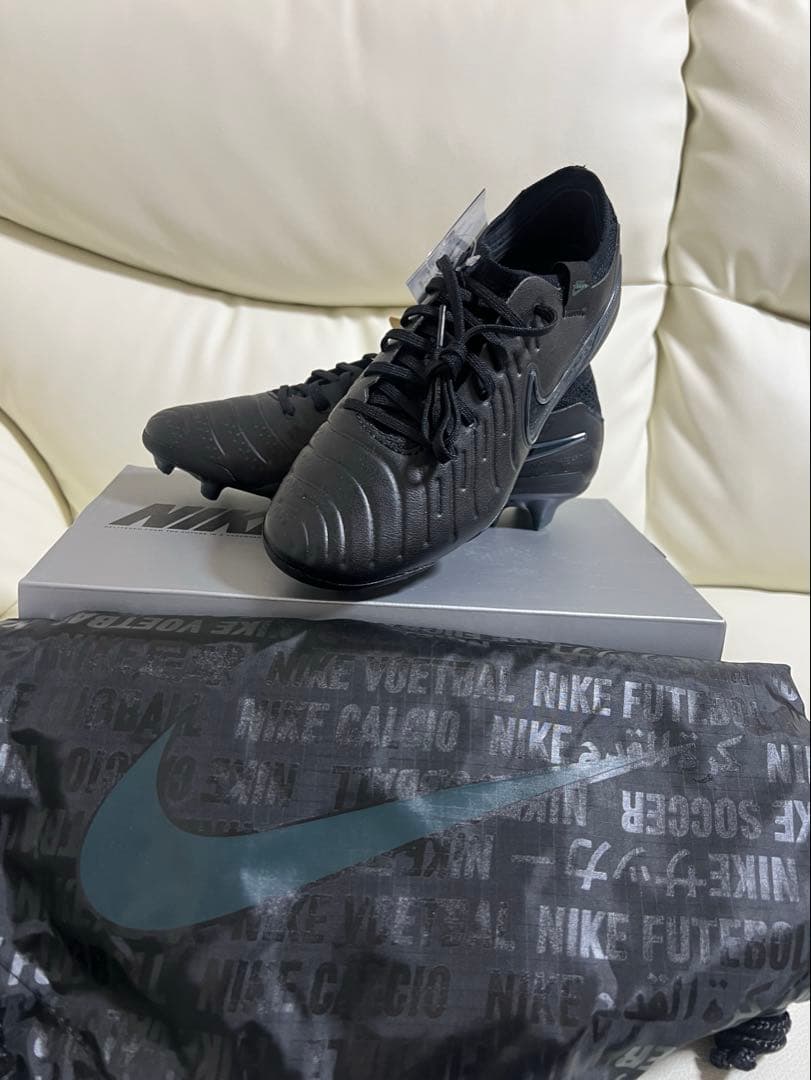 ナイキ ティエンポ レジェンド 10 エリート サッカーシューズ　23.5㎝