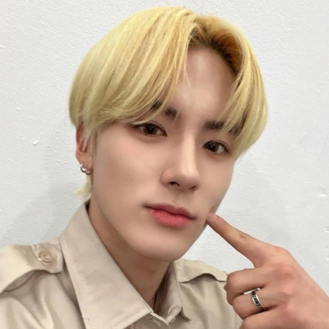 THEBOYZ ドボイズ シグ ヨントン 直筆サイン入り エリック ポラ チェキ