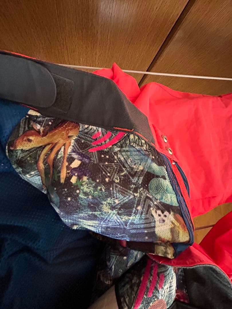 新品❤️レディース上下　ボルコムデニム花柄スノボJKT、バートン　ロキシー　可愛い