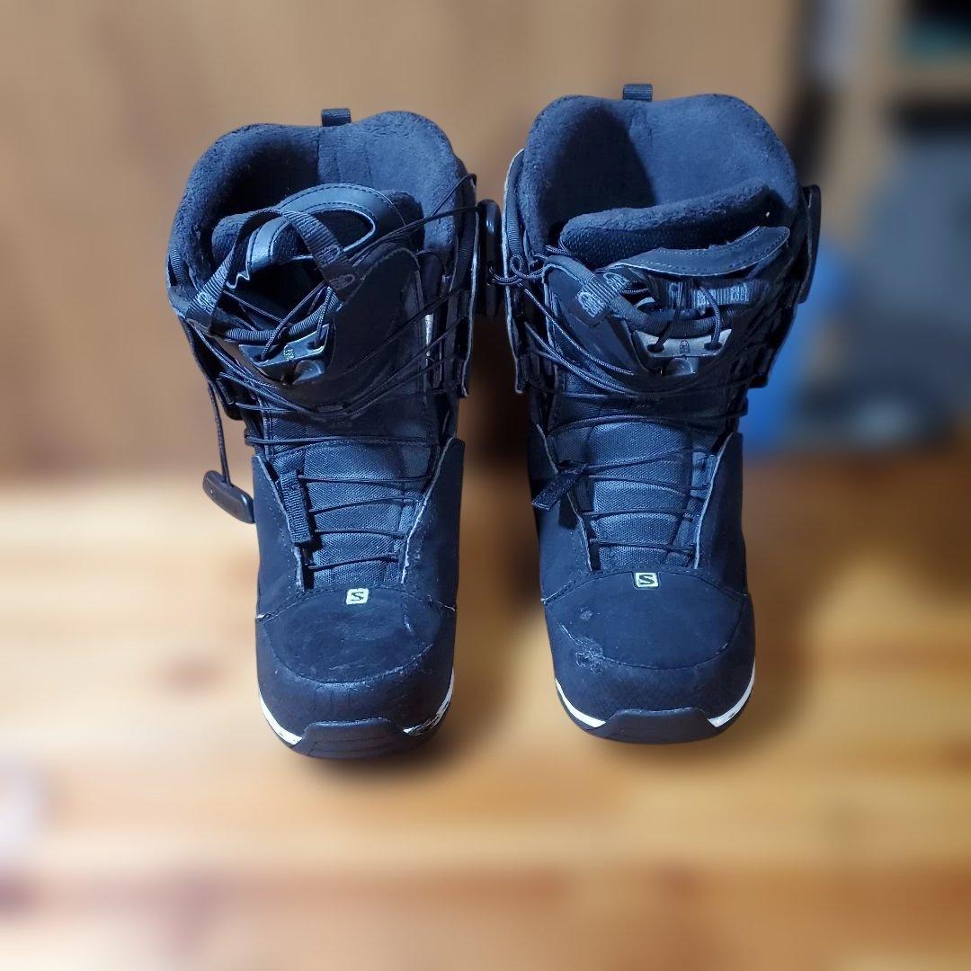 SALOMON スノーボードブーツ　23.5cm! 26108
