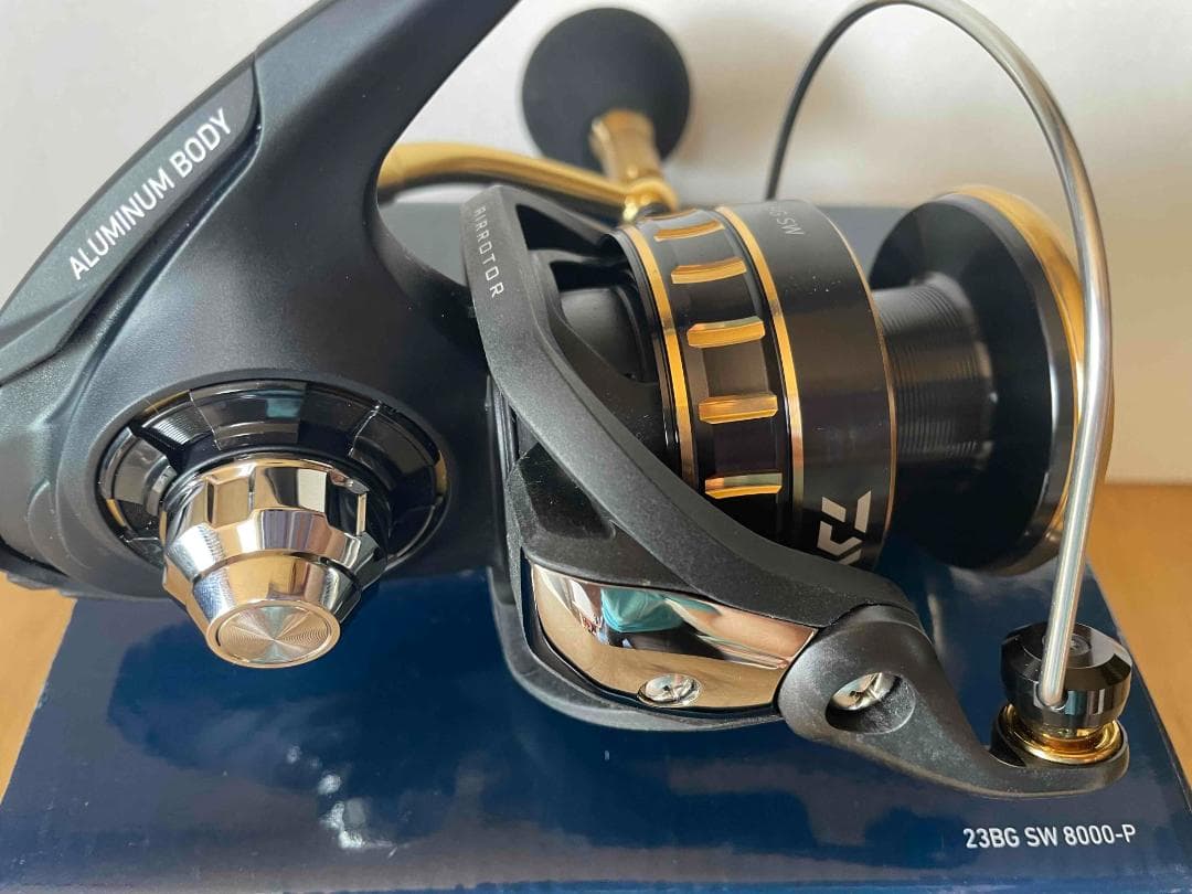 未使用　ダイワ　23BG SW 8000P