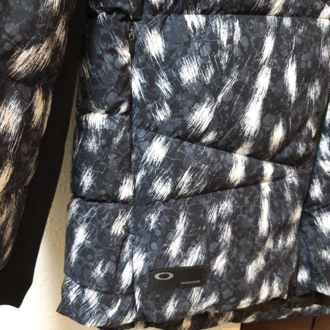 新品　オークリーゴルフ　ダウンジャケット　メンズウエア　定価28600
