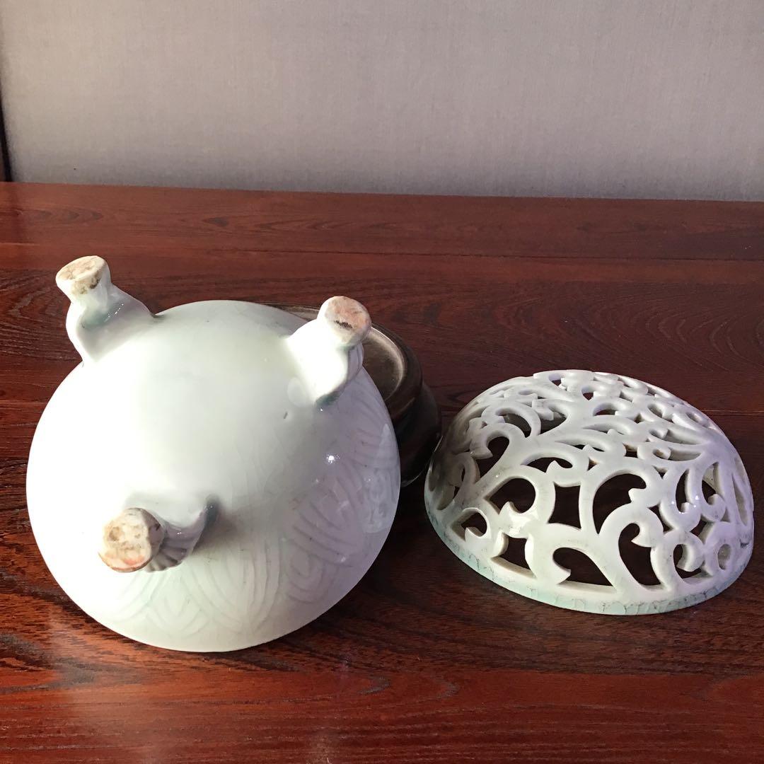 唐草紋彫透　三足　香炉　　清朝期