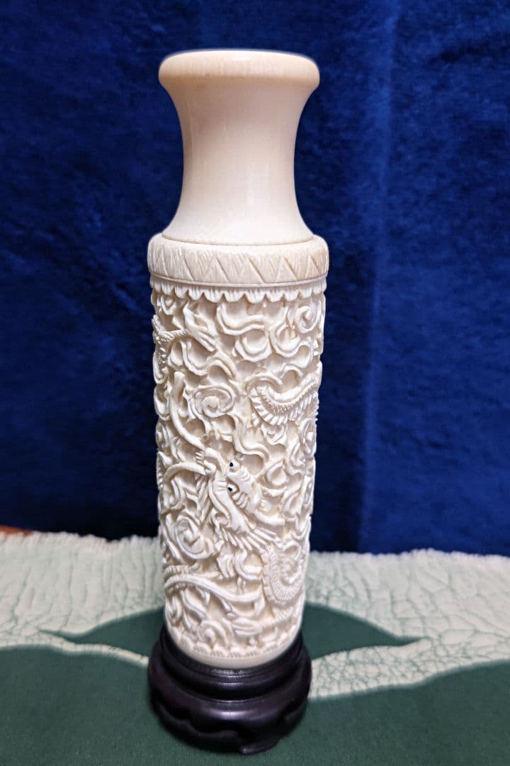 象牙風オブジェ　　置物