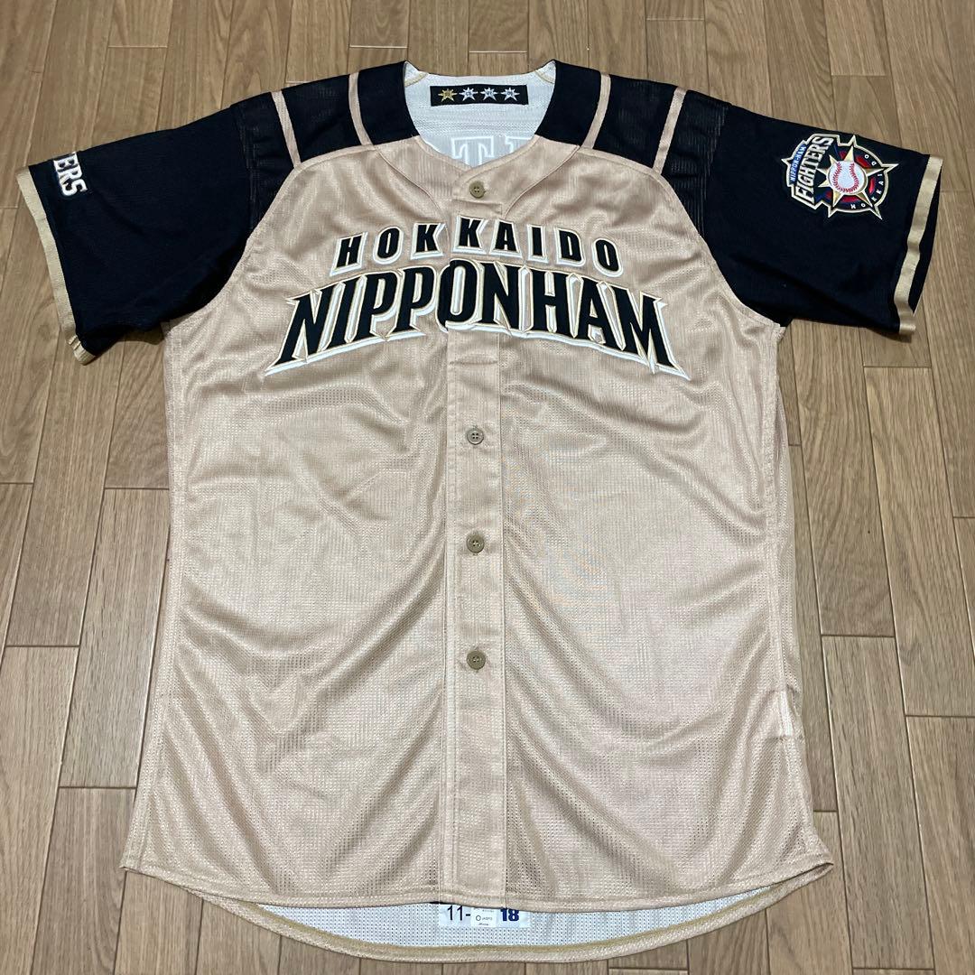 【L】日本ハムファイターズ 斎藤佑樹選手 プロコレユニフォーム NPBマーク付き