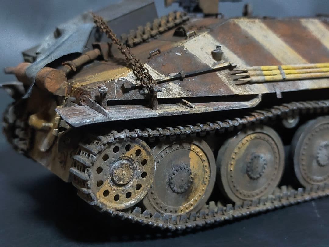 ドイツ 1/35 戦車 完成品タイガー