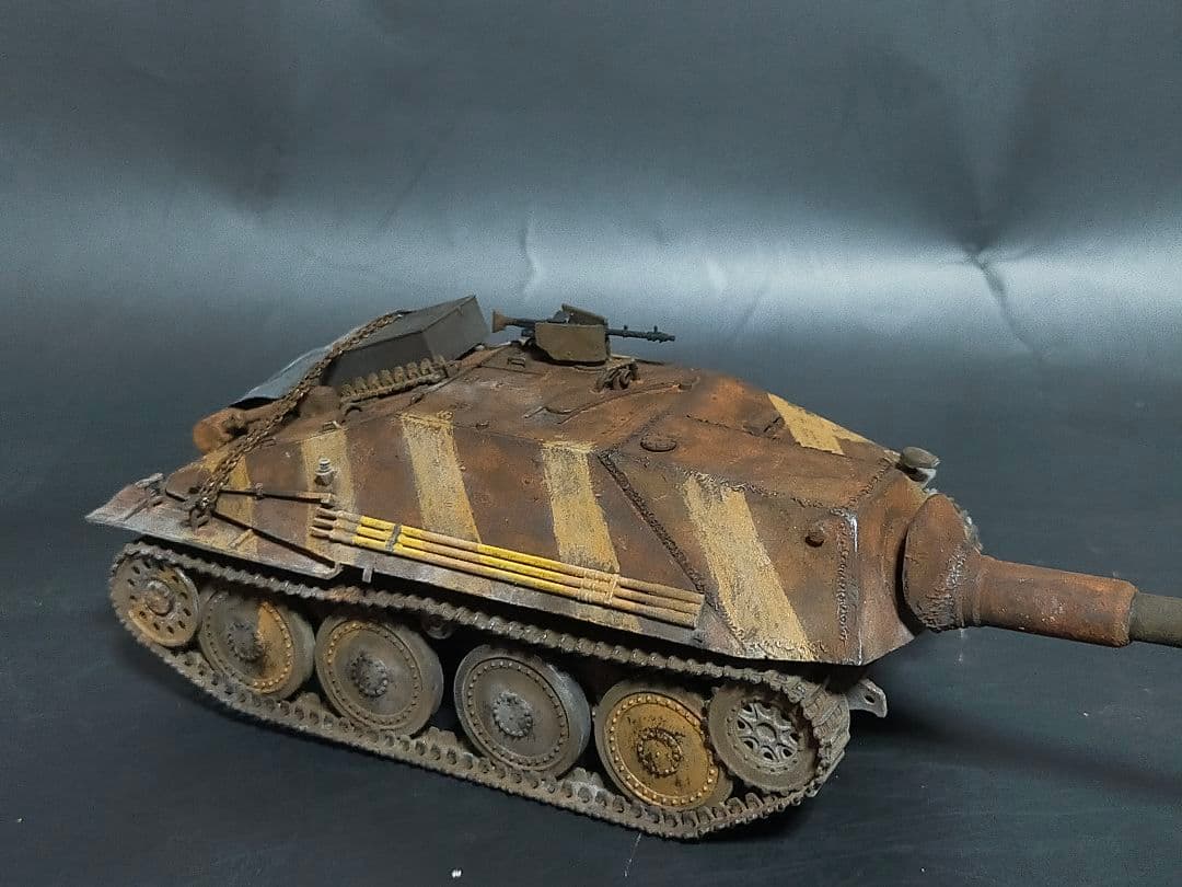 ドイツ 1/35 戦車 完成品タイガー