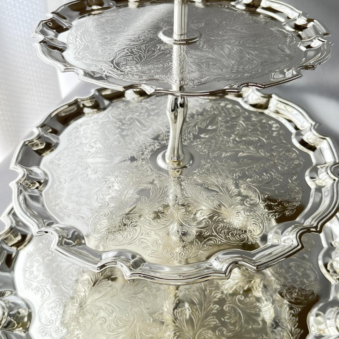 【QUEEN ANNE】 チッペンデールのケーキスタンド 3段