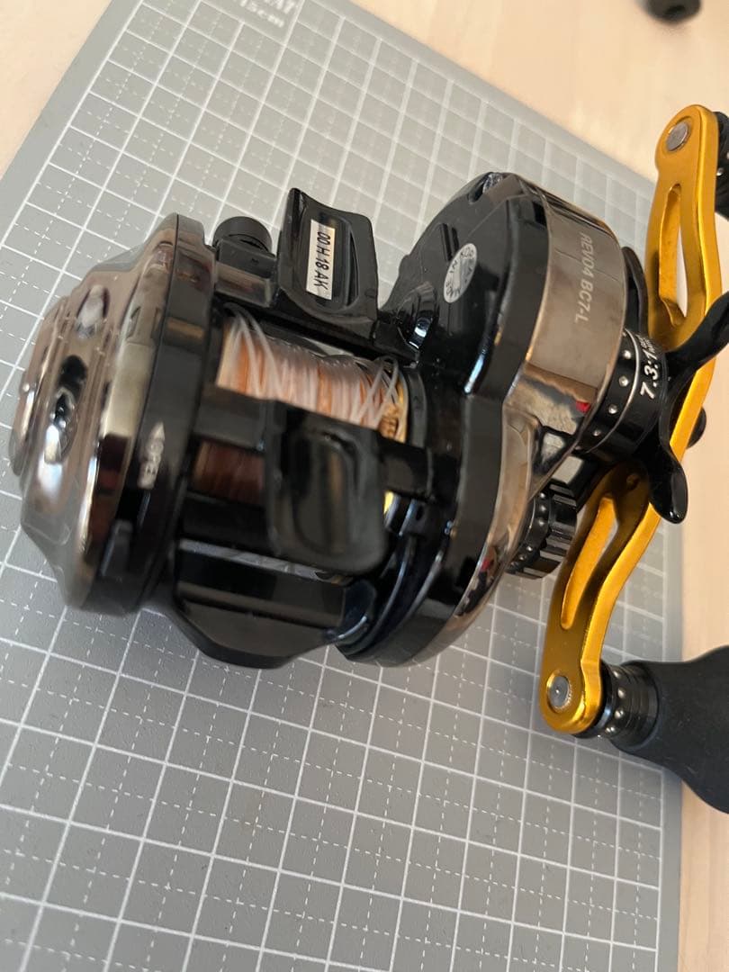 アブガルシア　ビックシューターコンパクトREVO4 ギア比7.3:1