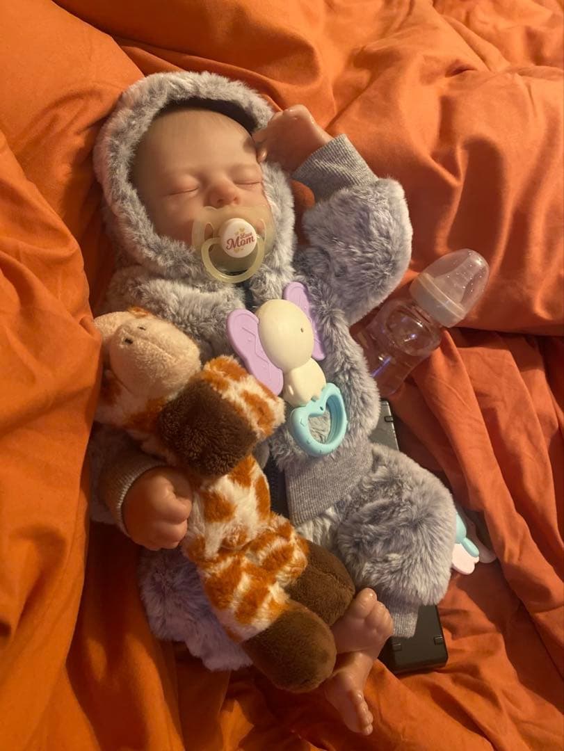 REBORn BABY DOLL 本体　リアル赤ちゃん