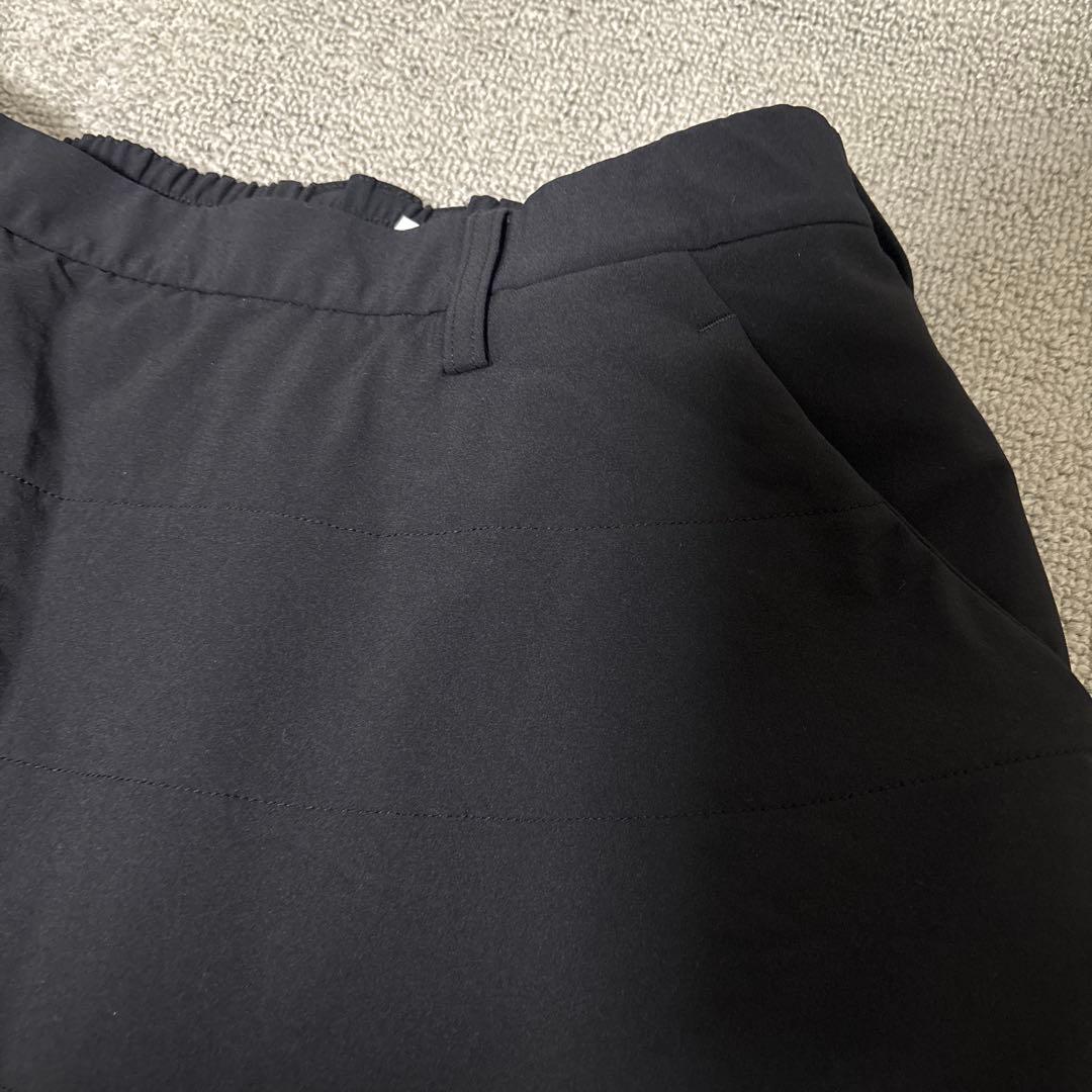 adidas ブラック ゴルフスカート　中綿スカート