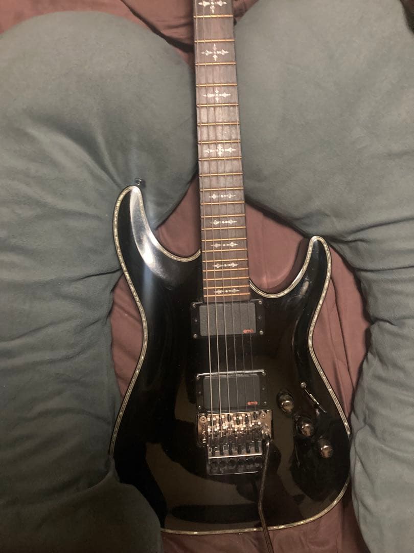 ギター Schecter Hellraiser YUKI