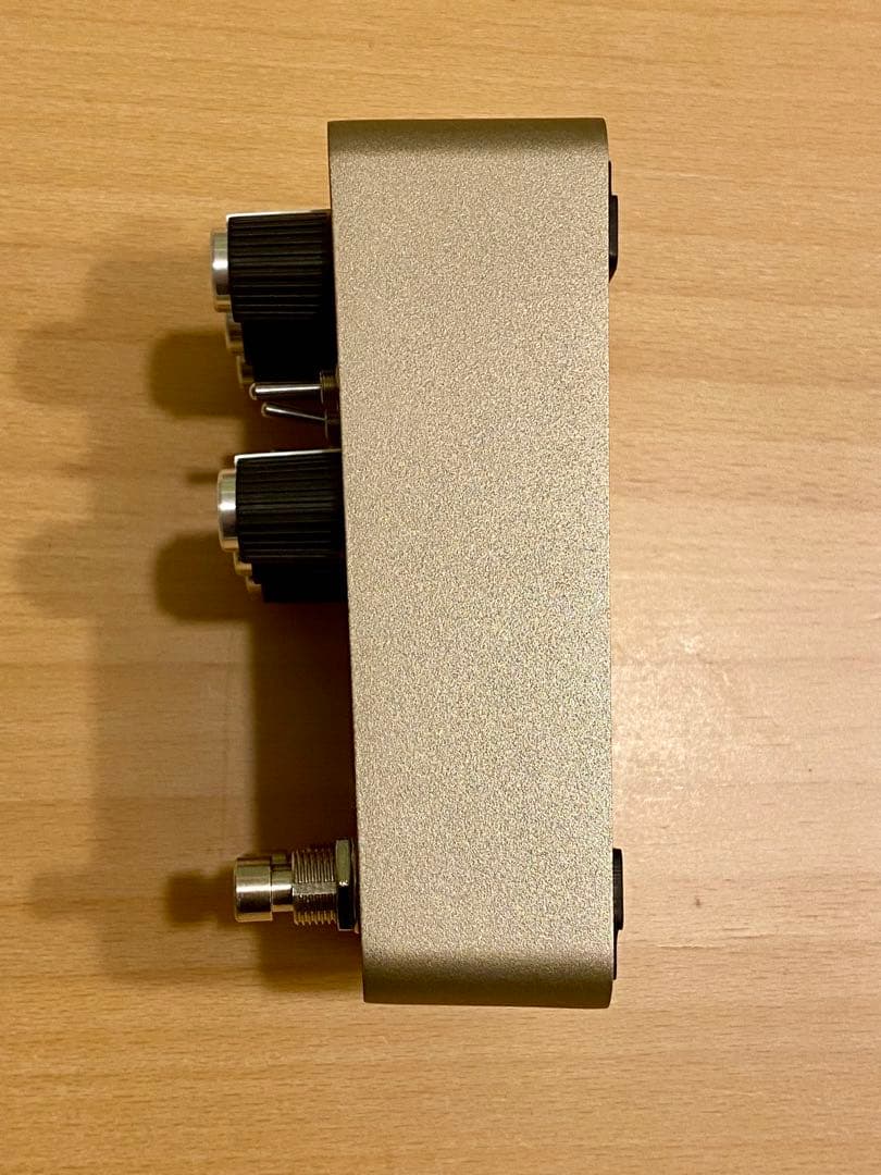 UAFX golden REVERBERATOR 中古