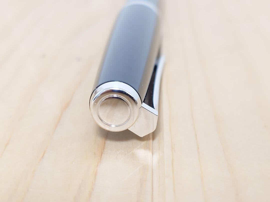 PILOT パイロット 万年筆 エラボー ブラック 軟中字 (金属軸)