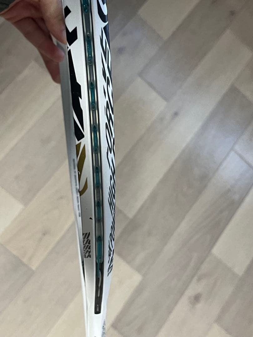 YONEX EZONE テニスラケット ホワイト