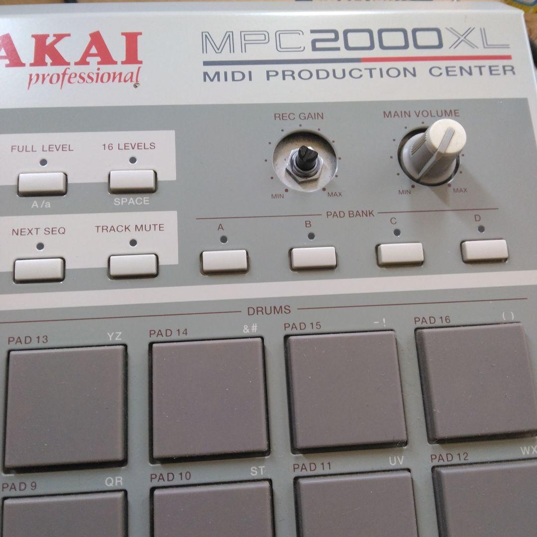 DJ機材 AKAI MPC 2000XL