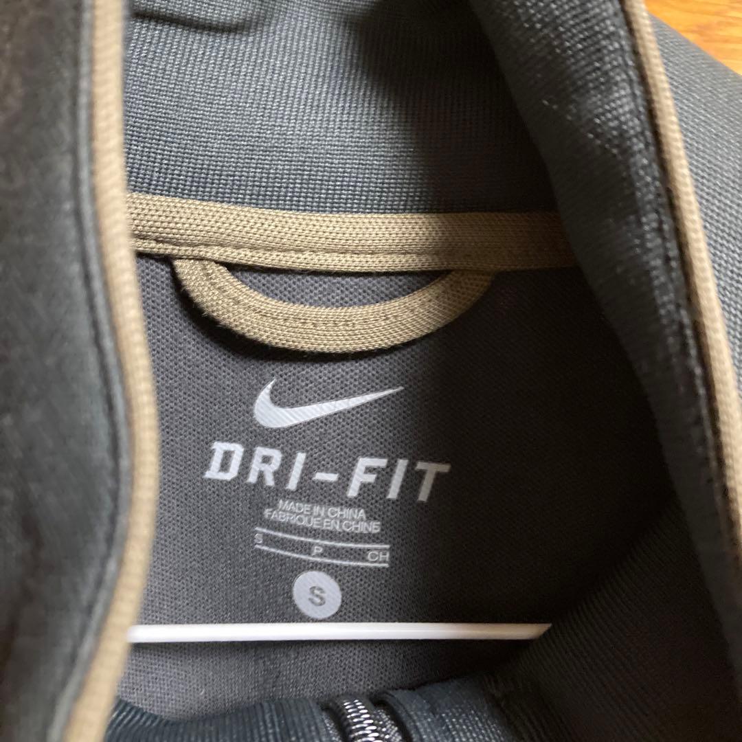 NIKE RFジャケット 2010全米 フェデラー　グレー【Sサイズ】