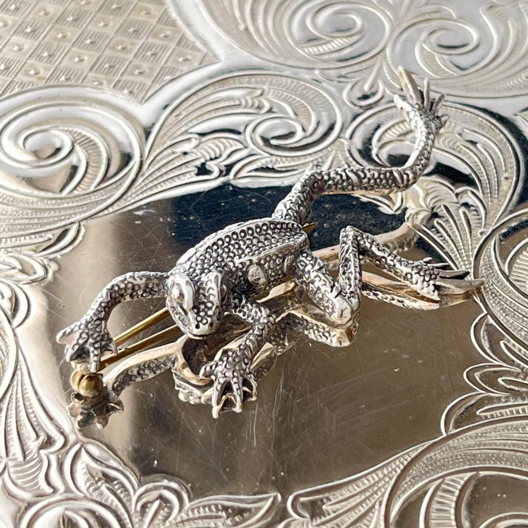 【英国】 【純銀】カエルのブローチ　ピン