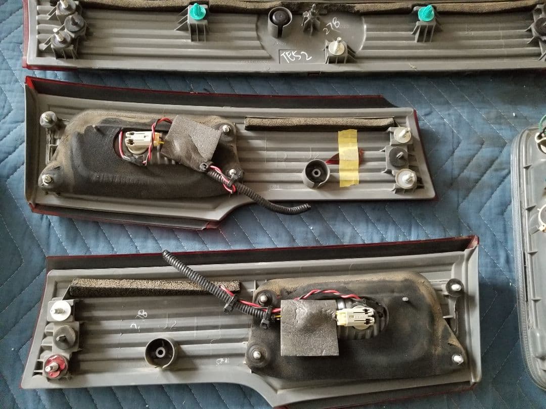 E52 エルグランド ワンオフ LEDテールセット