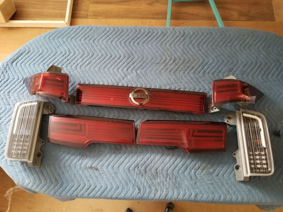 E52 エルグランド ワンオフ LEDテールセット