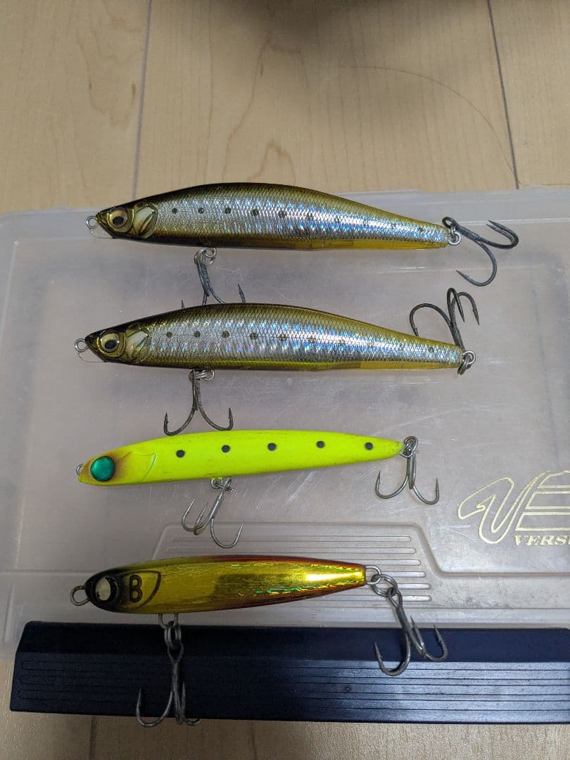 シーバスルアー 17個セット クリアケース付き