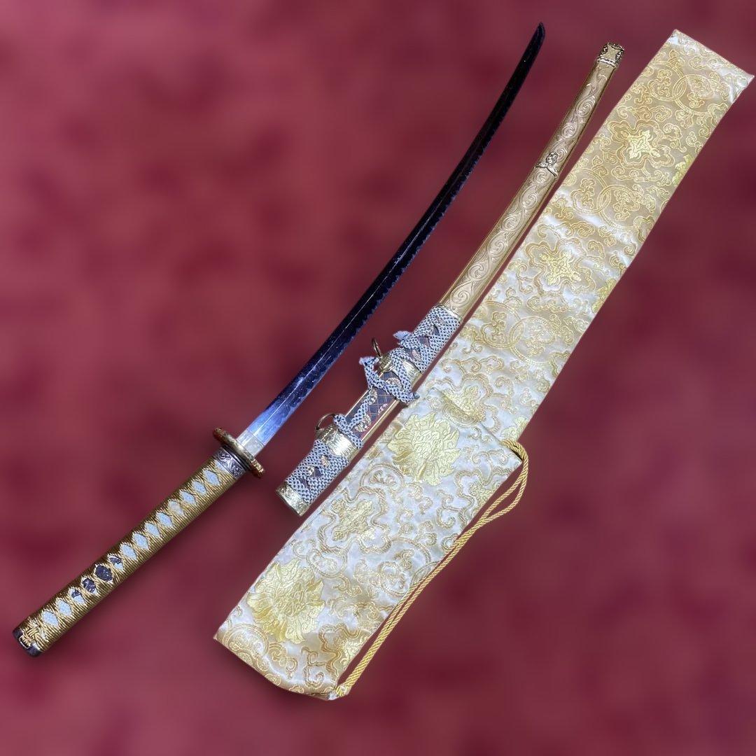 模造刀(刀袋付) 太刀造り 金具装飾 金茶柄 太刀型金鍔