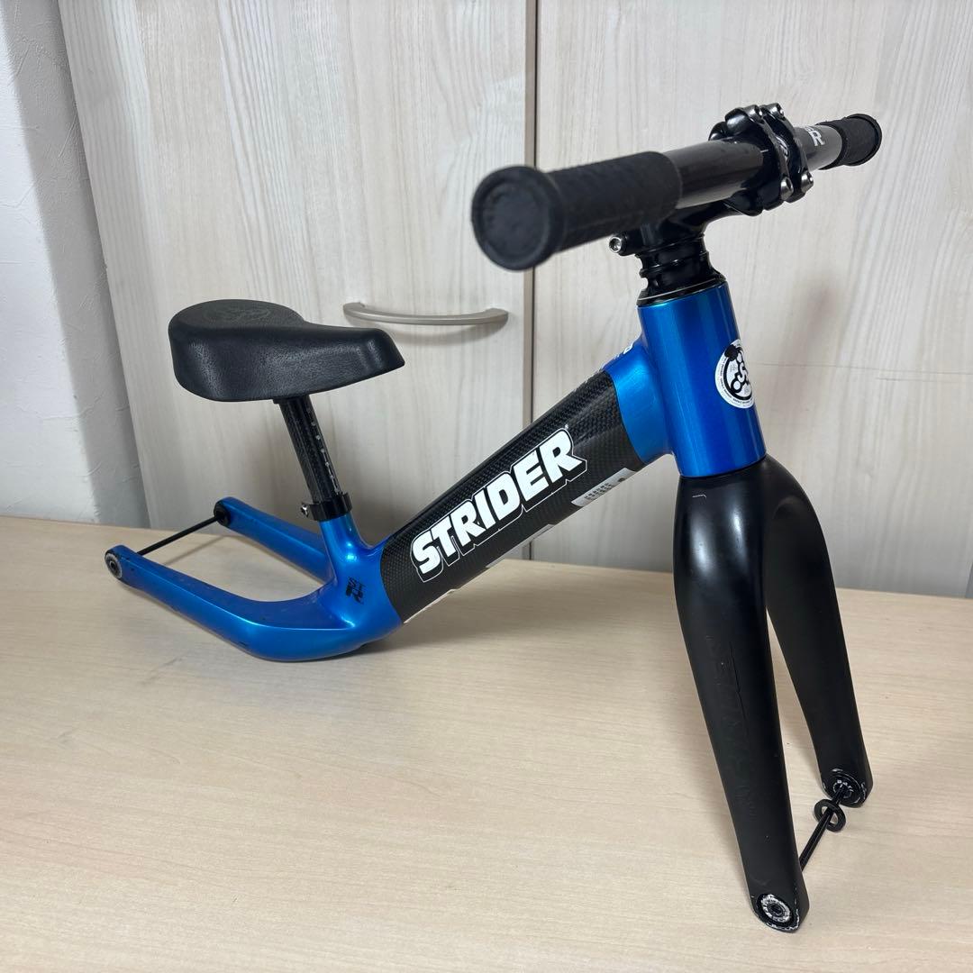 STRIDER ST-R カーボンフレーム ハンドル付き