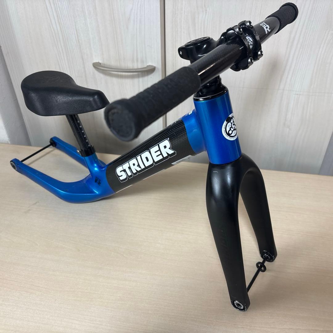 STRIDER ST-R カーボンフレーム ハンドル付き